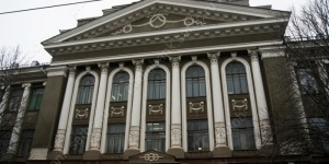 Открывается выставка работ педагогов Боголюбовского училища