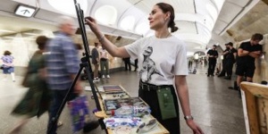 На станции метро "Римская" открыли площадку для художников
